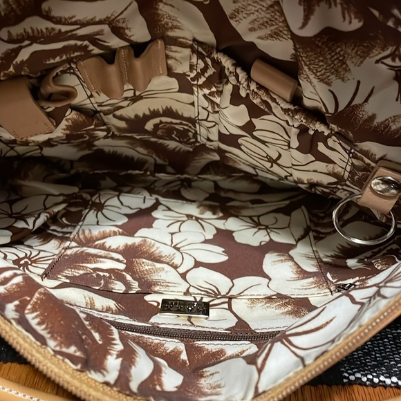 Maxx New York Shoulder Bag - Picture 8 of 11